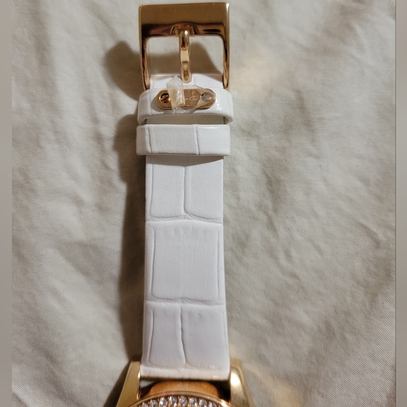 Kenneth Cole Watch - Picture 9 of 10